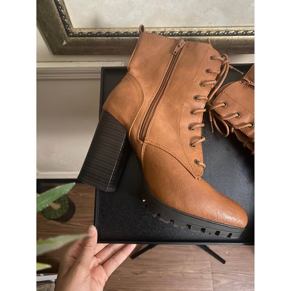 Charloh Russ Women’s Brown Lace-Up Heeled Ankle Boots – Size 9 - Picture 2 of 8